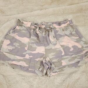 Aerie Camo Paperbag Stretch Waist Casual Shorts M